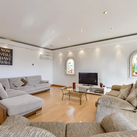 Guzman - Ifach Villa Calpe